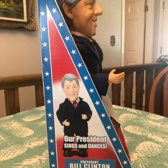 Bill Clinton Dancing Machine - Picture 4 of 6